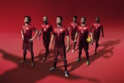 UFC轻量级冠军卫冕战：五回合大战一触即发，ufc卫冕战打几场