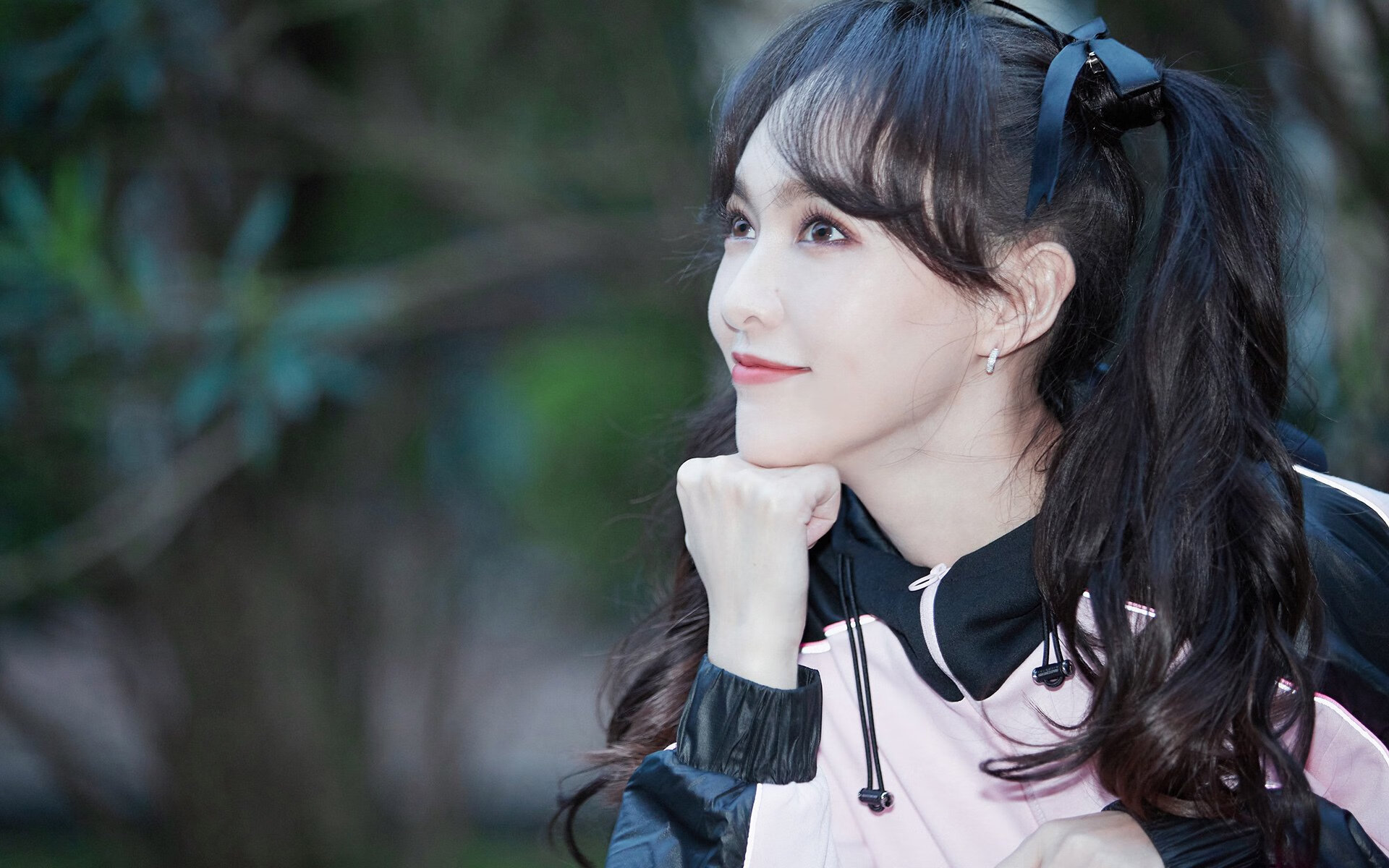 轻艇马拉松迎多国强手，水上对决看点足，2021陆上赛艇马拉松