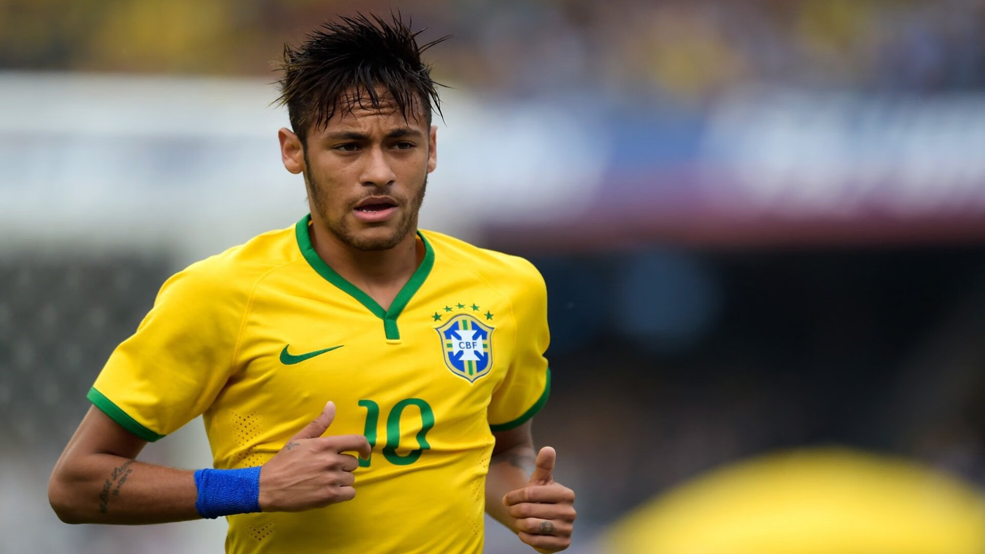 澳大利亚袋鼠队的球员阵容深厚，攻防两端皆具威胁，在澳大利亚人眼里,袋鼠军团就是这样一支队伍