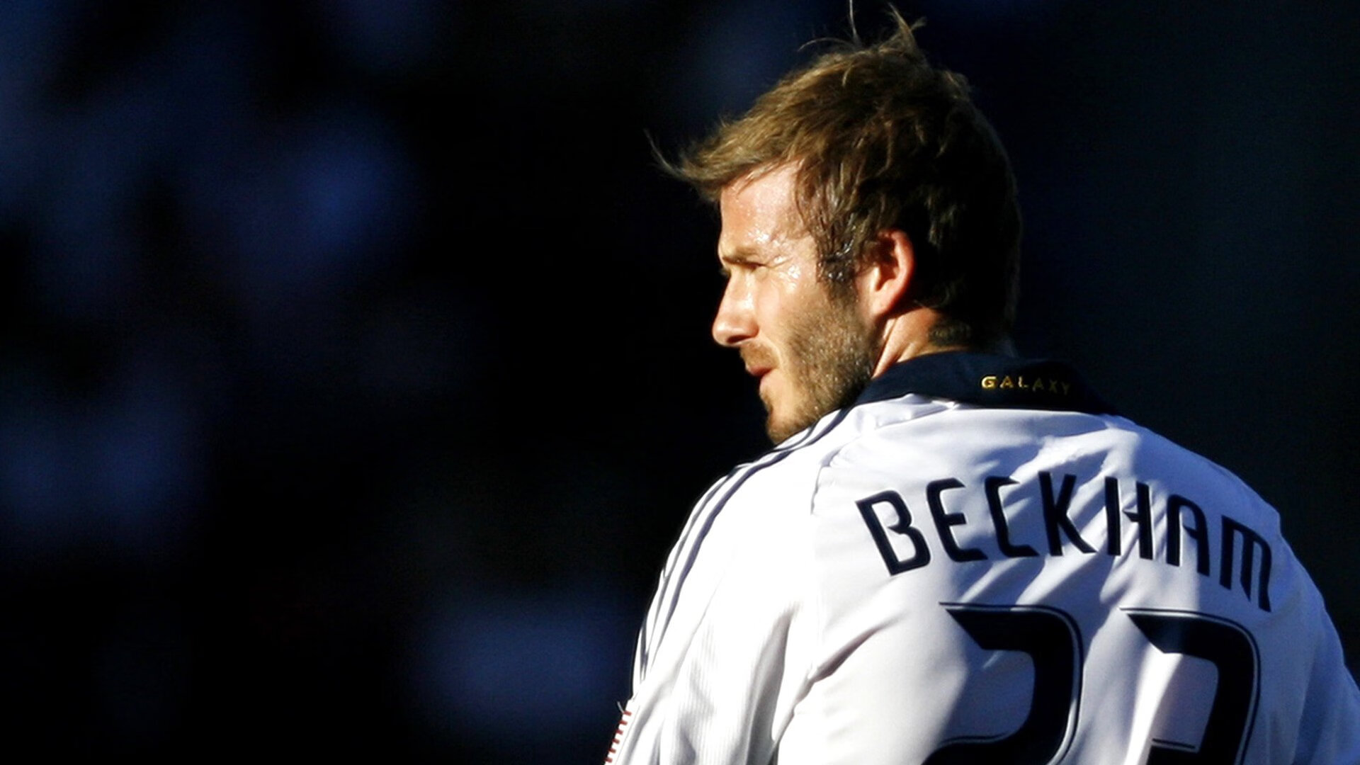 自由泳预赛中立代表队A多人晋级，自由泳加赛